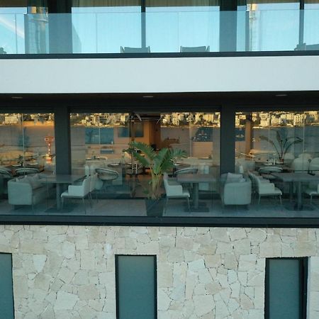 Yacht Premium Hotel Саранде Екстериор снимка