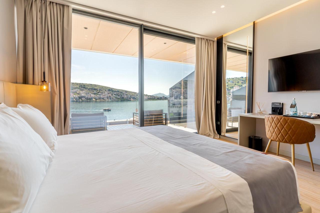 Yacht Premium Hotel Саранде Екстериор снимка