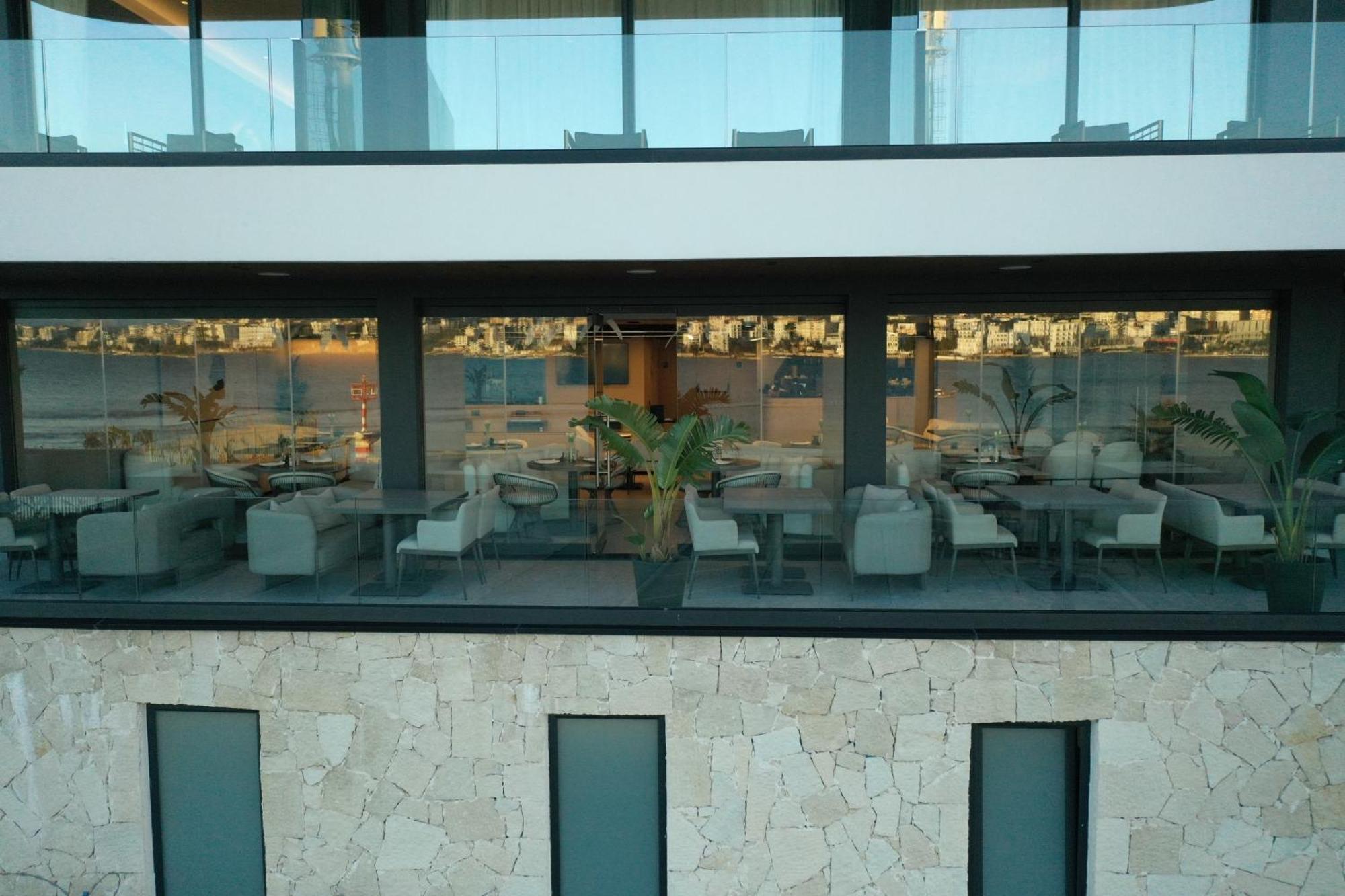 Yacht Premium Hotel Саранде Екстериор снимка